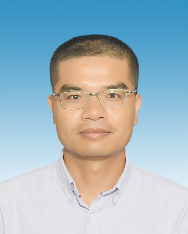 艾小星.jpg
