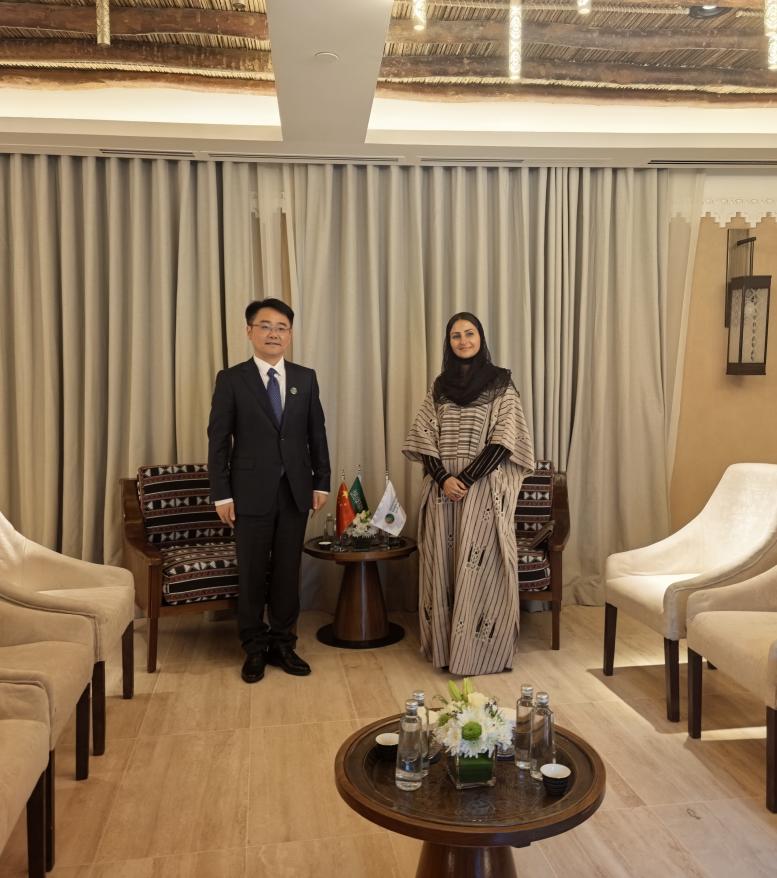 a1d19445c54b6e1416d52e7868bd5f75